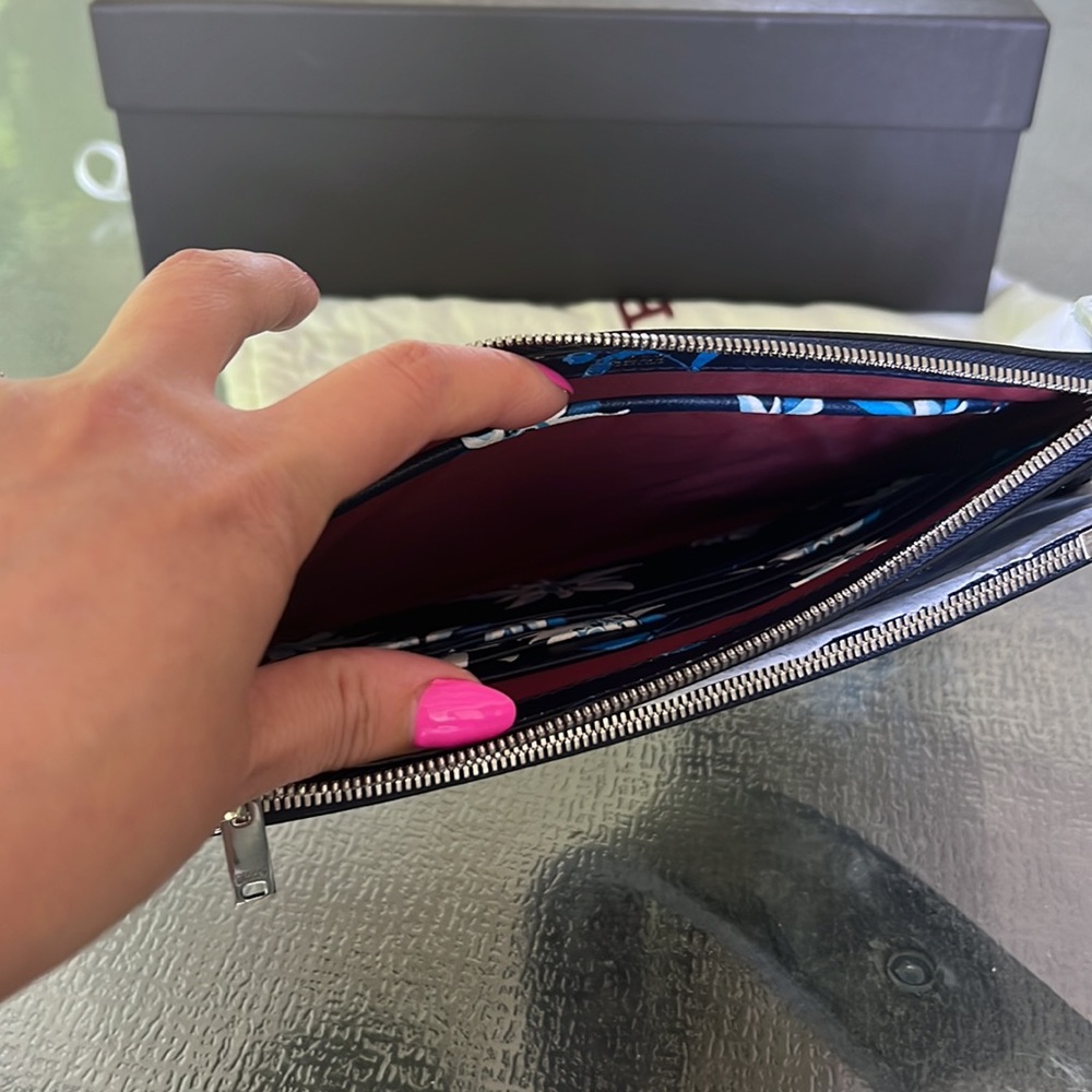 Bally Women Leather Wristlet - Picture 6 of 10